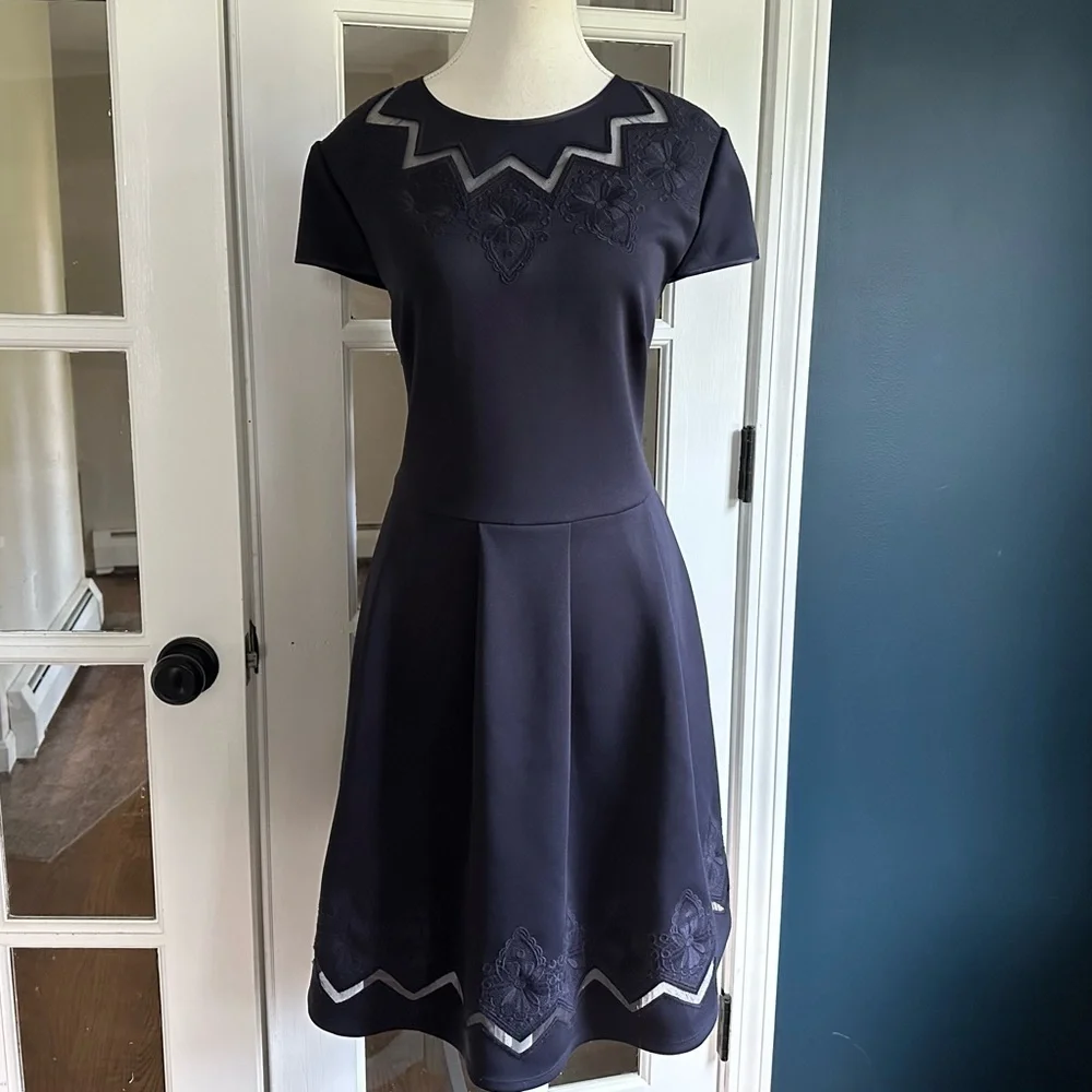 Ted Baker London Navy Cheskka Lace & Mesh Skater Dress | Ted Size 4 / US 10 - Picture 13 of 16